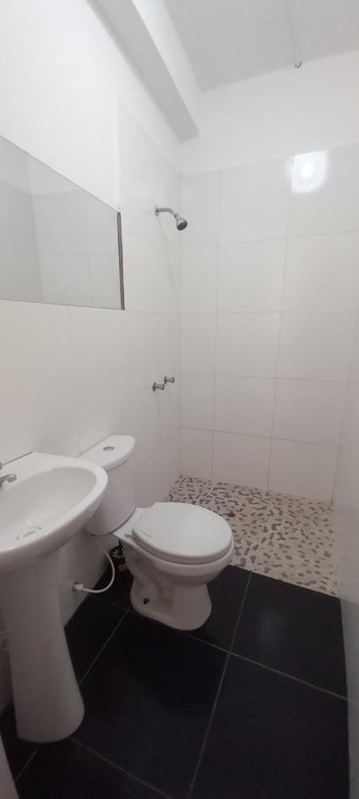 Hospedaje Miraflores Moyobamba Bagian luar foto